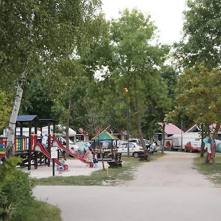 Campsite Holiday Resort & Camping Intercamp'84 3*