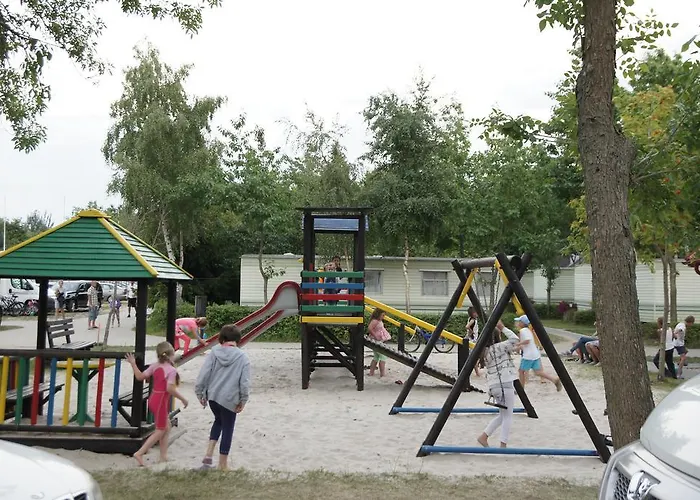 & Intercamp'84 Kamp alanı